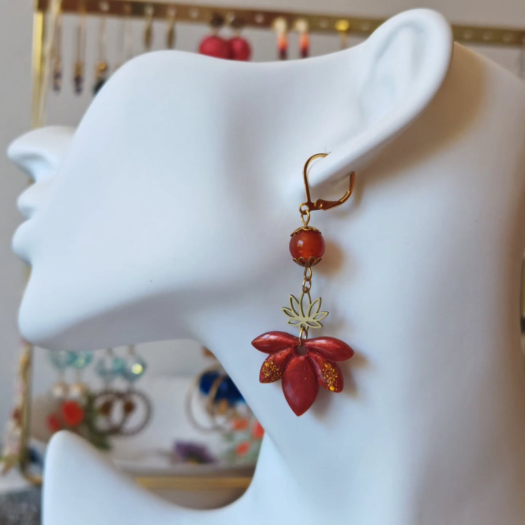 Fleur terracotta et lotus — Agate rouge