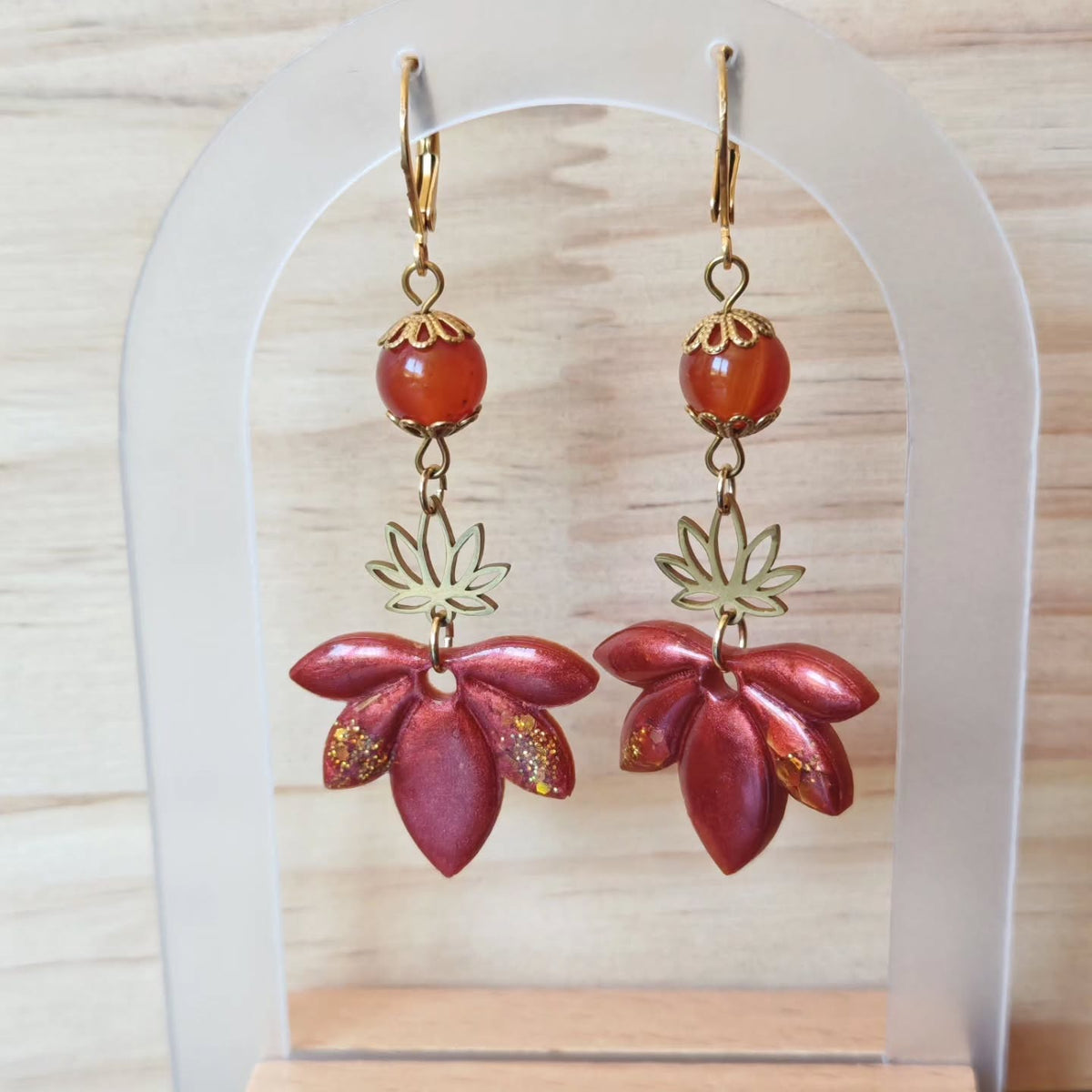 Fleur terracotta et lotus — Agate rouge