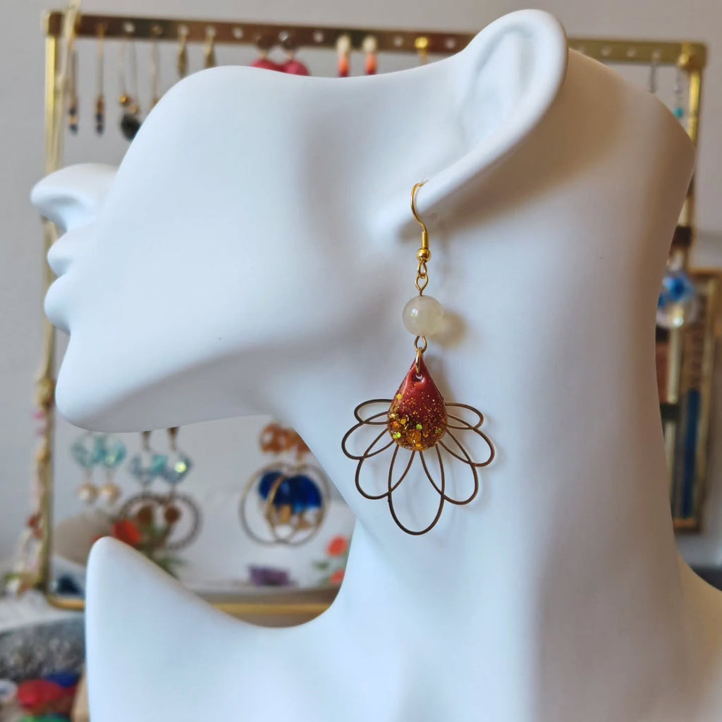 Goutte bordeaux et éventail — Agate jaune