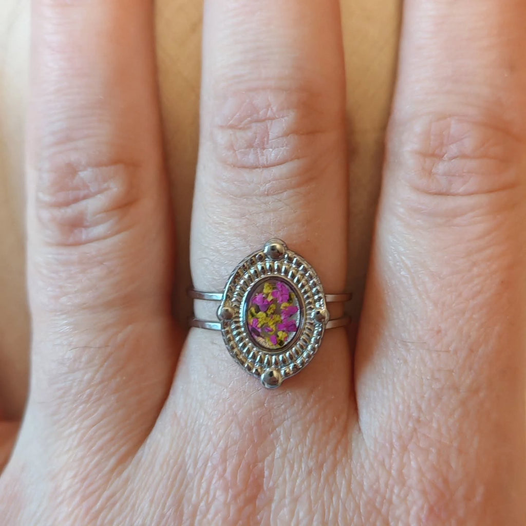 Bague à la fleur mauve