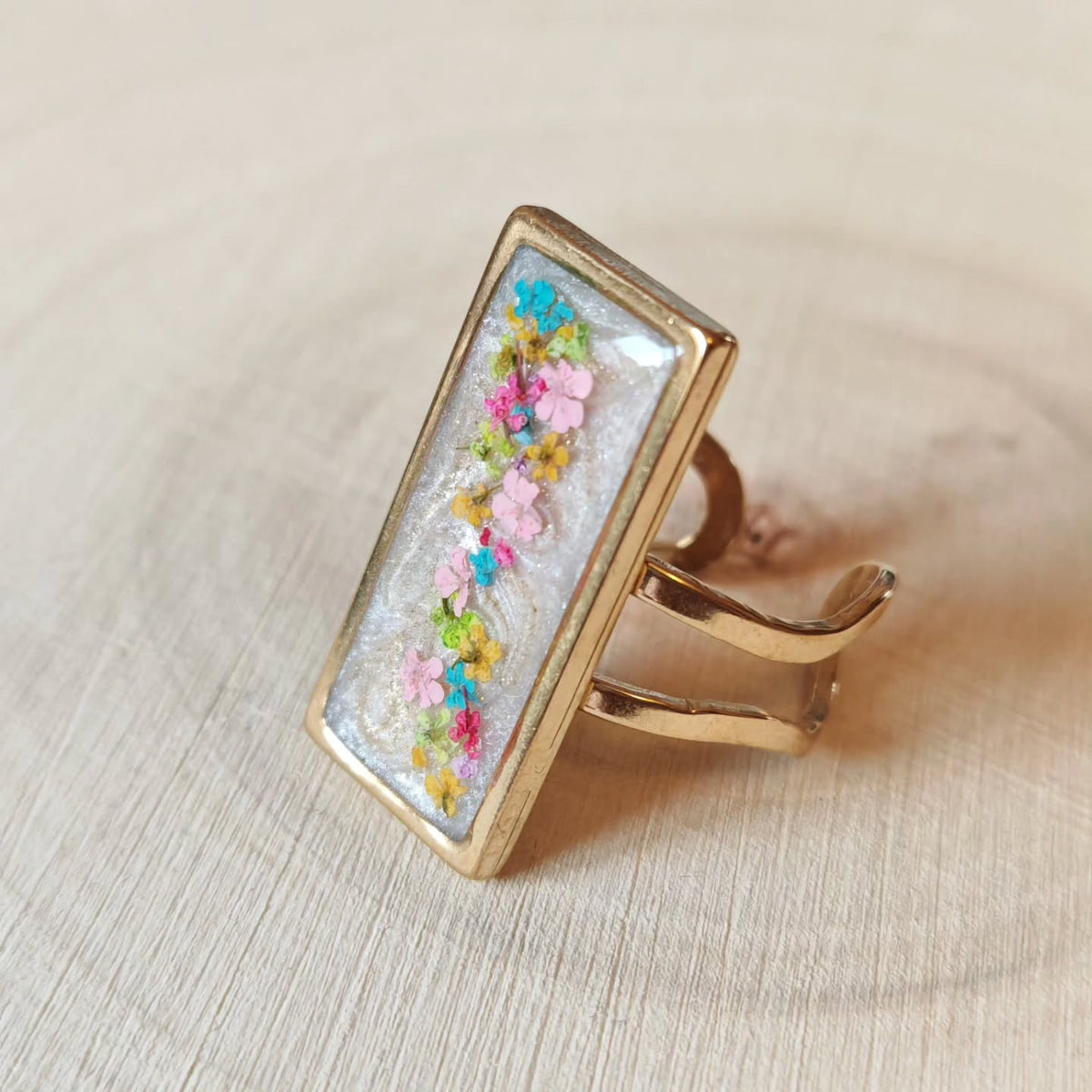 Bague rectangle aux fleurs des champs
