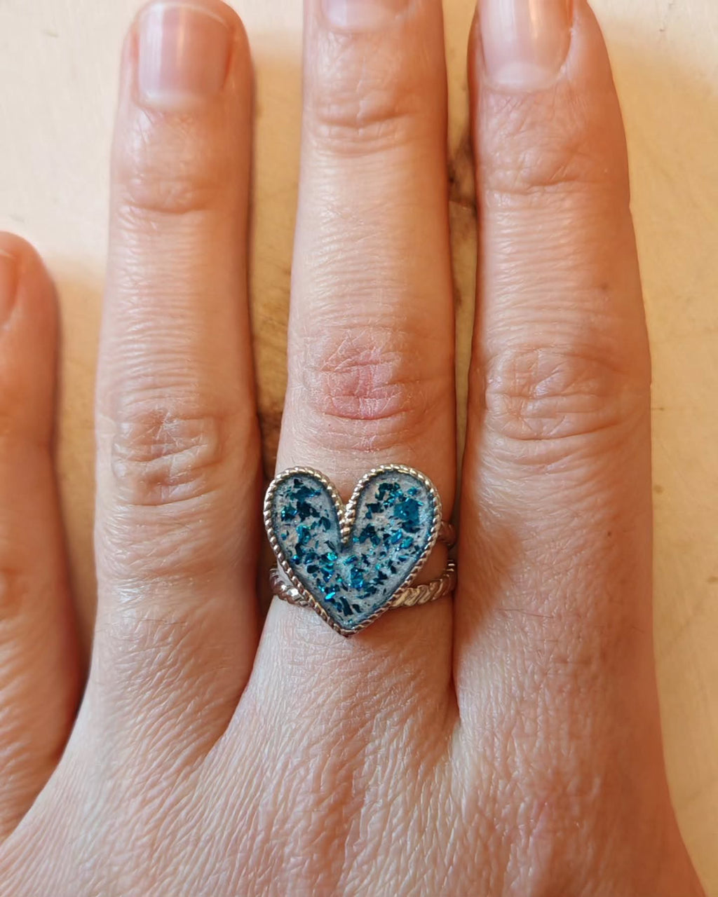 Bague cœur bleu pailleté