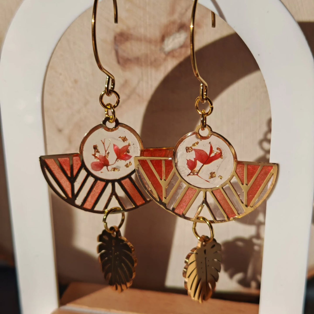 Éventails rouge et blanc