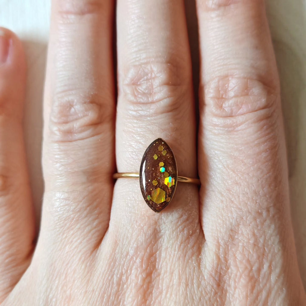 Bague navette ambrée
