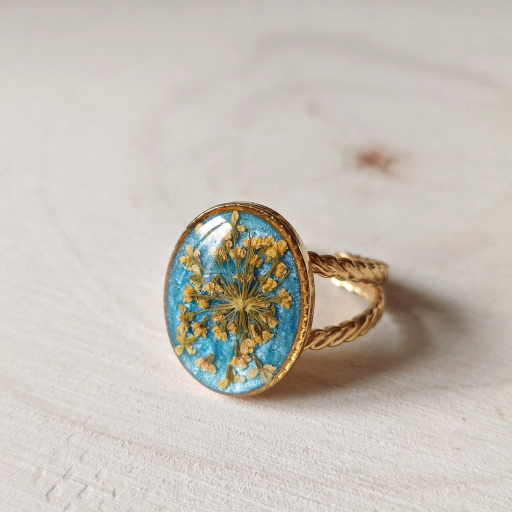Bague ovale aux fleurs jaunes