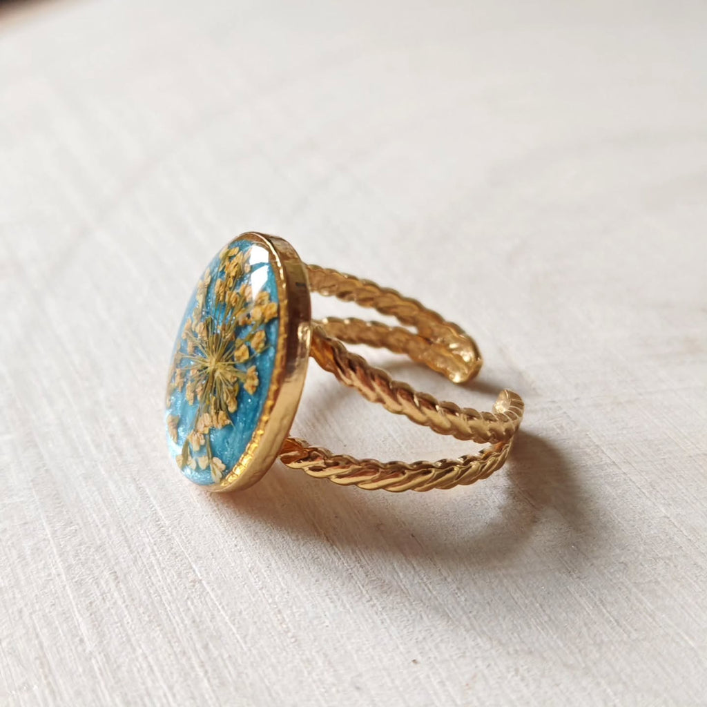 Bague ovale aux fleurs jaunes