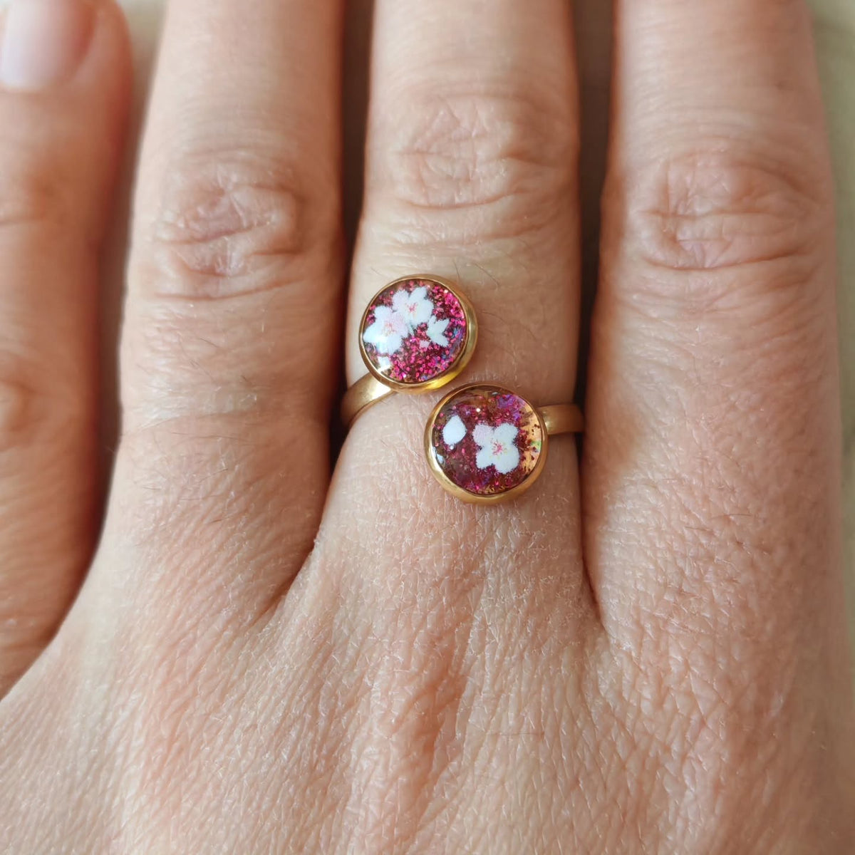 Bague double aux fleurs roses